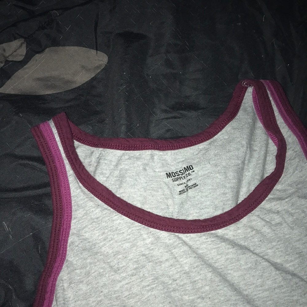 Crop top - Picture 2 of 2